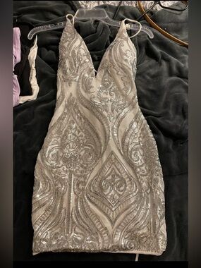 Windsor Silver Sequin Ivory V-Neck Prom Dress
